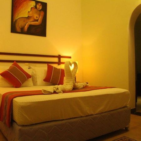 Hotel Romano Negombo Bagian luar foto