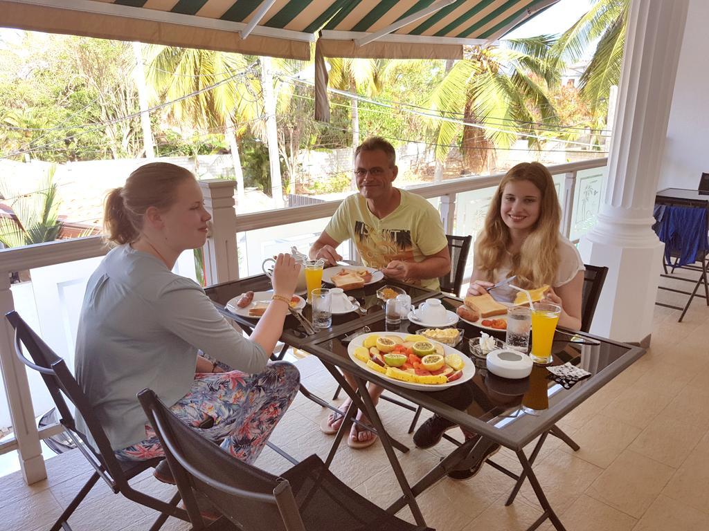 Hotel Romano Negombo Bagian luar foto
